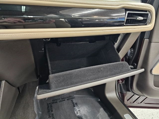 Lincoln Aviator Standard AWD 2023