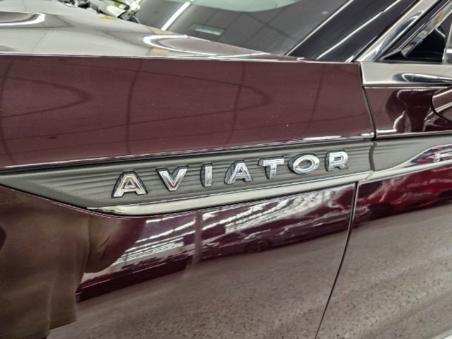 Lincoln Aviator Standard AWD 2023