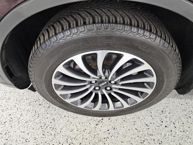 Lincoln Aviator Standard AWD 2023