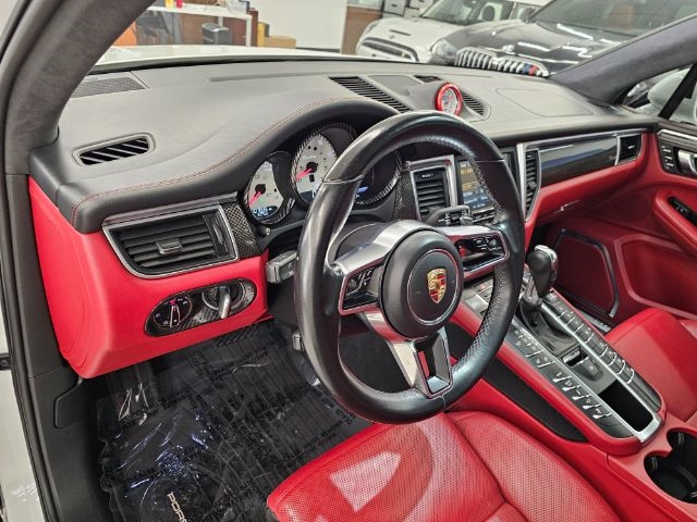 Porsche Macan AWD 4dr Turbo 2015