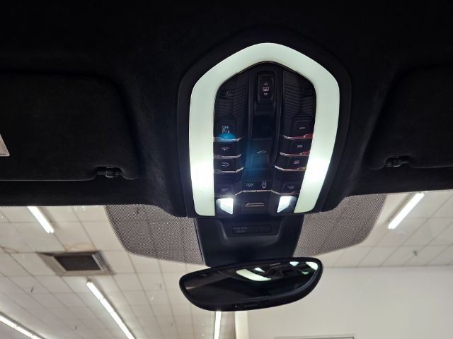 Porsche Macan AWD 4dr Turbo 2015