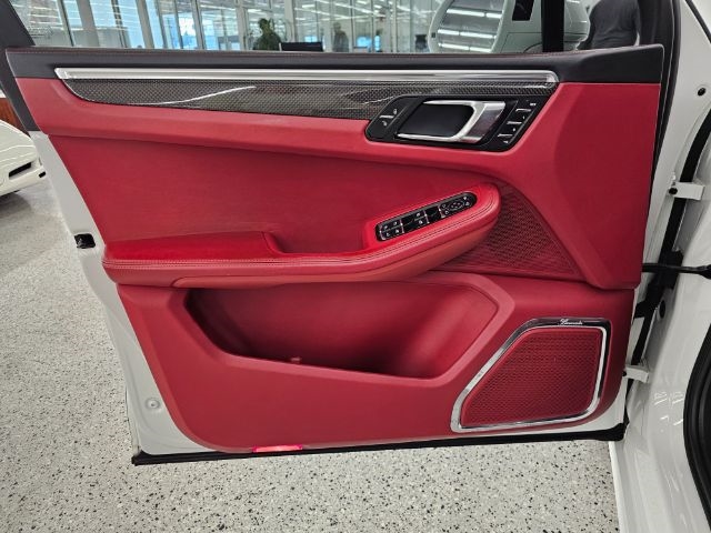 Porsche Macan AWD 4dr Turbo 2015