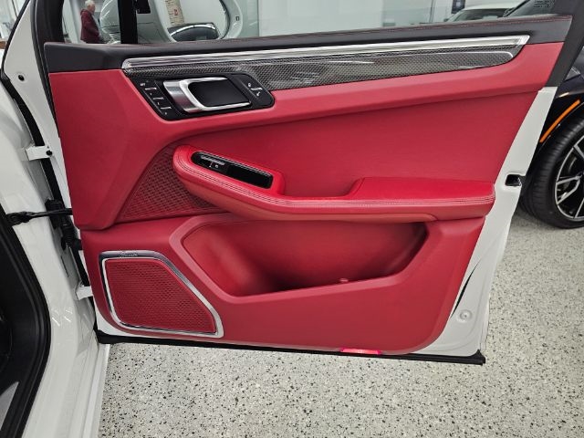 Porsche Macan AWD 4dr Turbo 2015