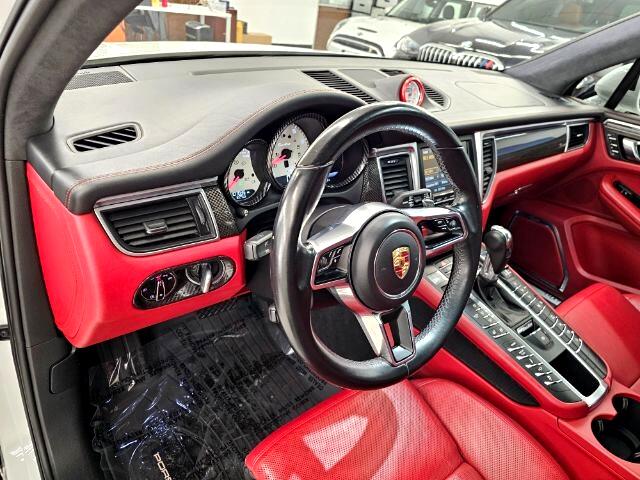 Porsche Macan AWD 4dr Turbo 2015