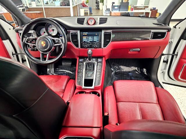 Porsche Macan AWD 4dr Turbo 2015