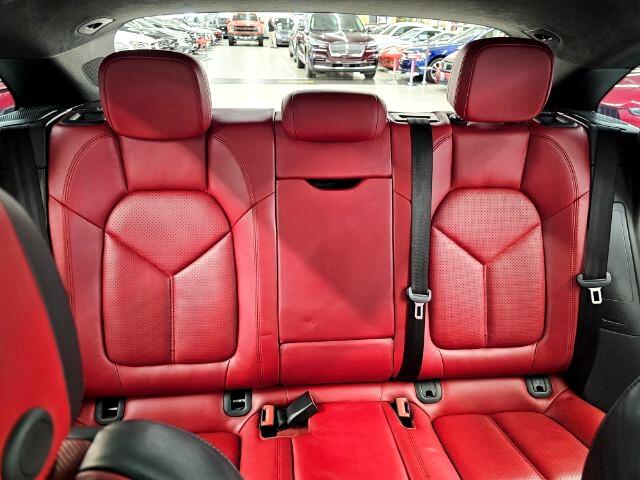 Porsche Macan AWD 4dr Turbo 2015