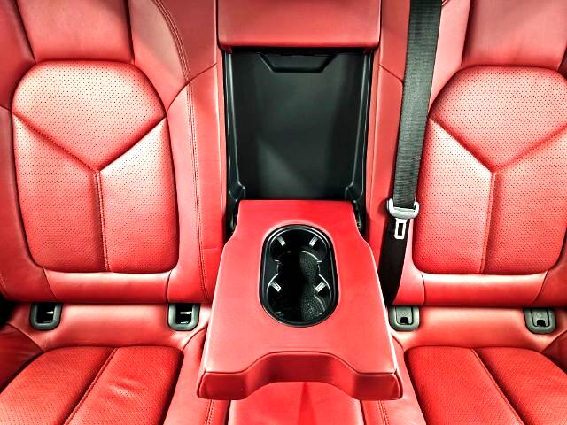 Porsche Macan AWD 4dr Turbo 2015