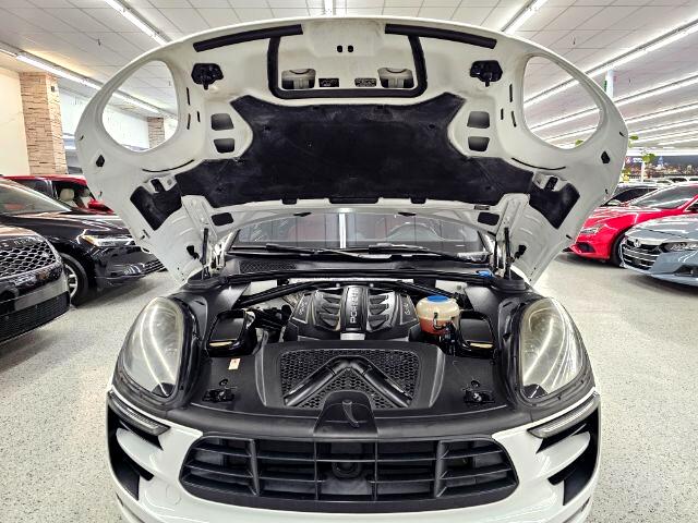 Porsche Macan AWD 4dr Turbo 2015