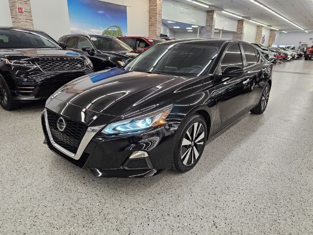 2021 Nissan Altima SV's photo