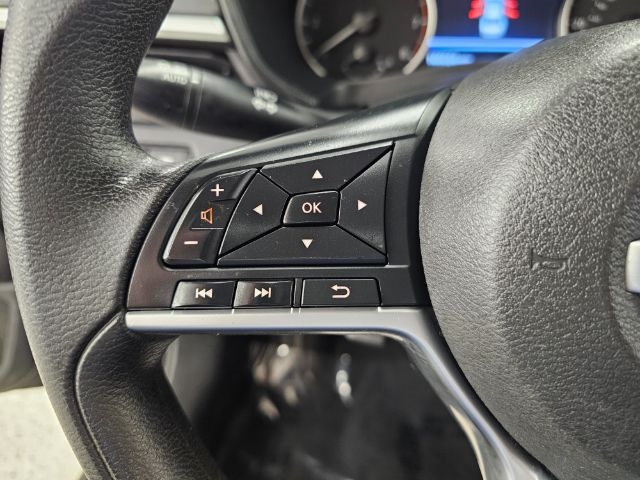 Nissan Altima 2.5 SV Sedan 2021