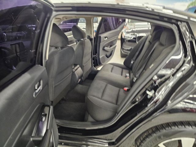 Nissan Altima 2.5 SV Sedan 2021