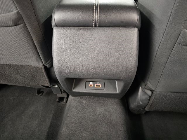 Nissan Altima 2.5 SV Sedan 2021