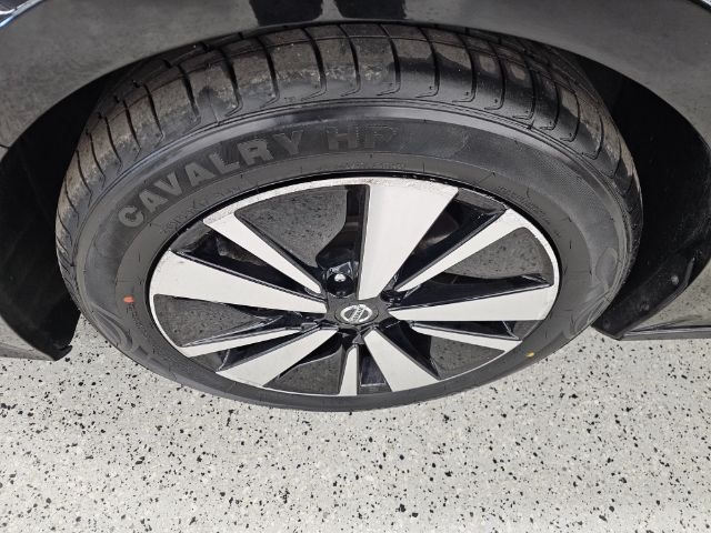 Nissan Altima 2.5 SV Sedan 2021