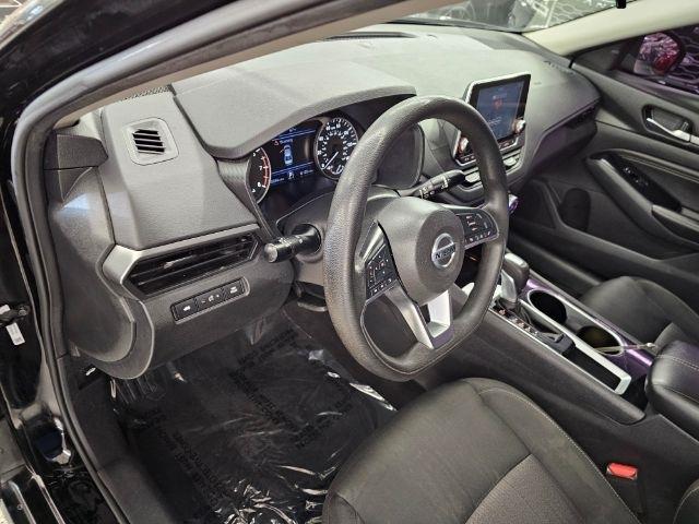 Nissan Altima 2.5 SV Sedan 2021