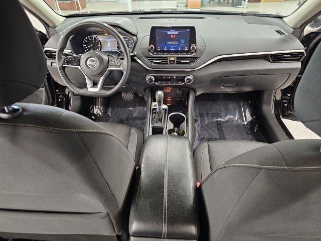 Nissan Altima 2.5 SV Sedan 2021