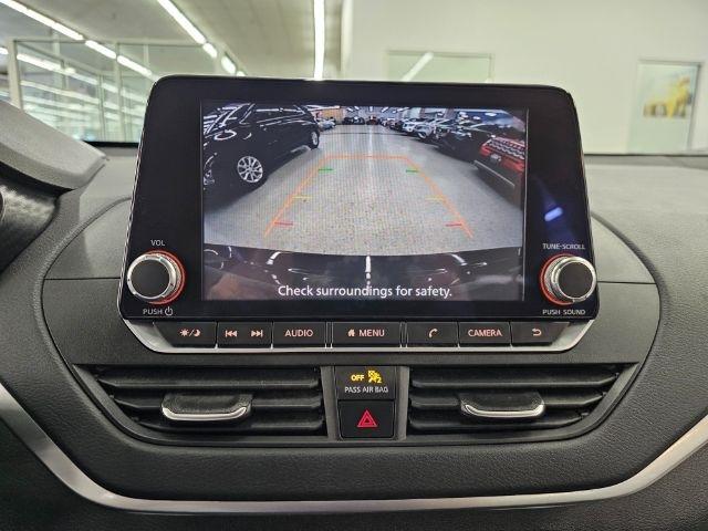 Nissan Altima 2.5 SV Sedan 2021