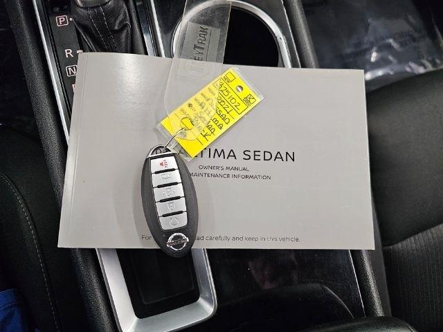 Nissan Altima 2.5 SV Sedan 2021