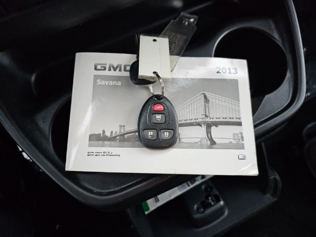 GMC Savana Passenger RWD 3500 155" LT w/1LT 2013