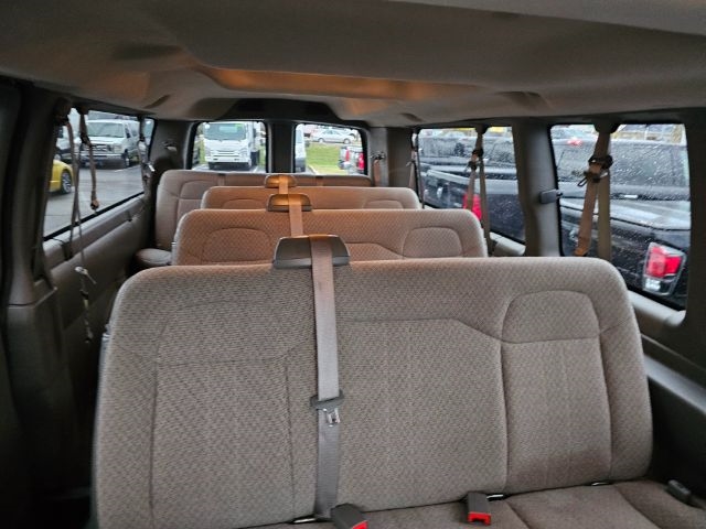 GMC Savana Passenger RWD 3500 155" LT w/1LT 2013