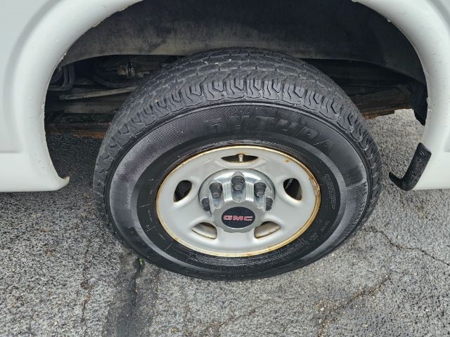 GMC Savana Passenger RWD 3500 155" LT w/1LT 2013