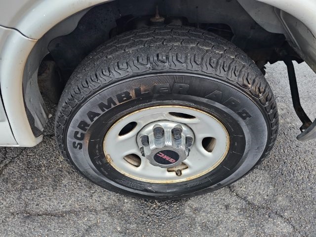 GMC Savana Passenger RWD 3500 155" LT w/1LT 2013