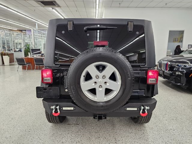 Jeep Wrangler Unlimited 4WD 4dr Sport 2012