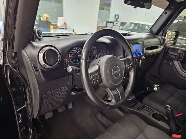 Jeep Wrangler Unlimited 4WD 4dr Sport 2012