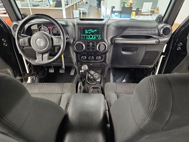 Jeep Wrangler Unlimited 4WD 4dr Sport 2012