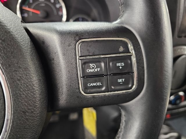 Jeep Wrangler Unlimited 4WD 4dr Sport 2012