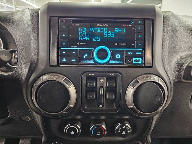 Jeep Wrangler Unlimited 4WD 4dr Sport 2012