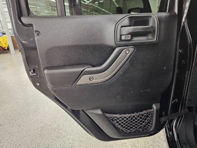 Jeep Wrangler Unlimited 4WD 4dr Sport 2012