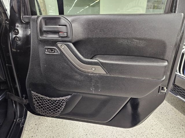 Jeep Wrangler Unlimited 4WD 4dr Sport 2012