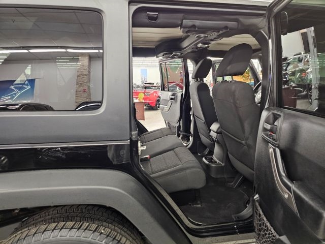 Jeep Wrangler Unlimited 4WD 4dr Sport 2012