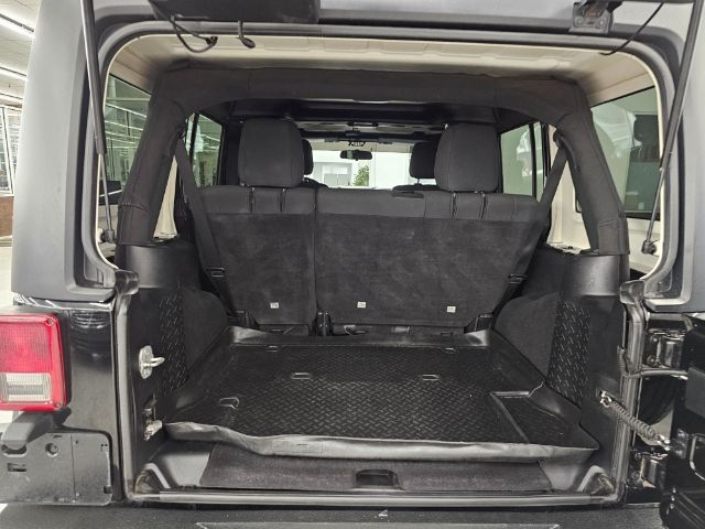 Jeep Wrangler Unlimited 4WD 4dr Sport 2012