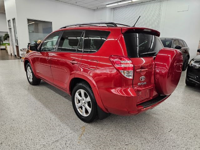 Toyota RAV4 4WD 4dr V6 5-Spd AT Ltd (Natl) 2011