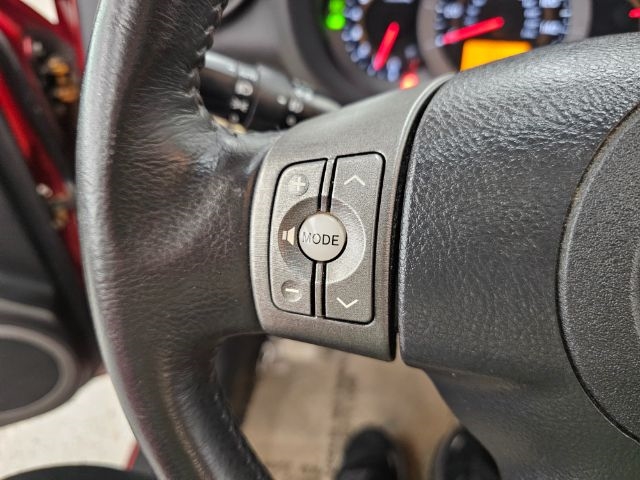 Toyota RAV4 4WD 4dr V6 5-Spd AT Ltd (Natl) 2011