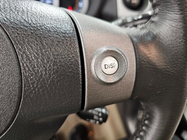 Toyota RAV4 4WD 4dr V6 5-Spd AT Ltd (Natl) 2011