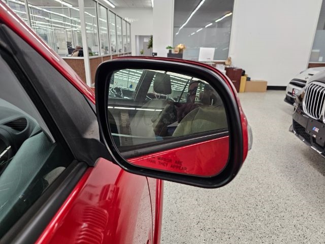 Toyota RAV4 4WD 4dr V6 5-Spd AT Ltd (Natl) 2011