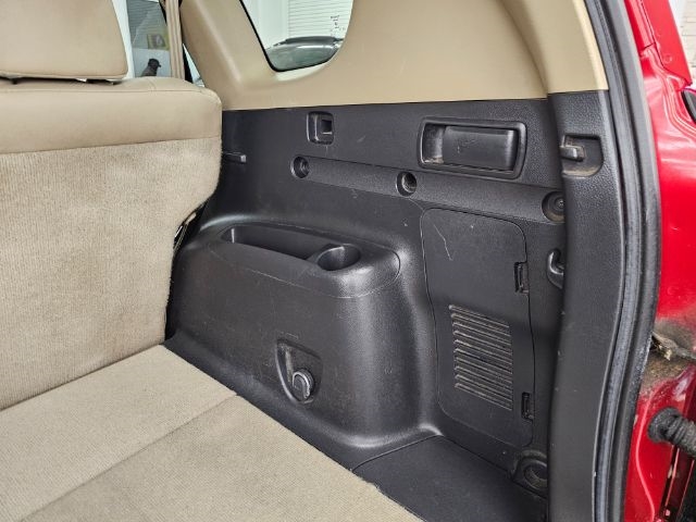 Toyota RAV4 4WD 4dr V6 5-Spd AT Ltd (Natl) 2011