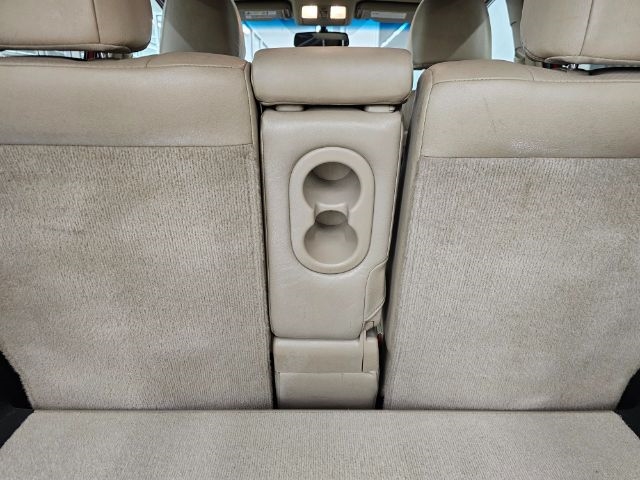 Toyota RAV4 4WD 4dr V6 5-Spd AT Ltd (Natl) 2011