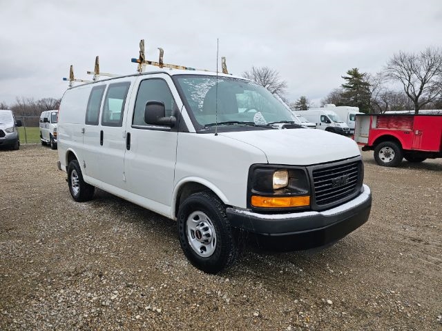 GMC Savana Cargo Van RWD 2500 135" 2014