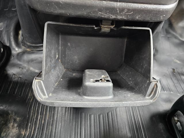 GMC Savana Cargo Van RWD 2500 135" 2014