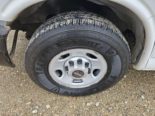 GMC Savana Cargo Van RWD 2500 135" 2014