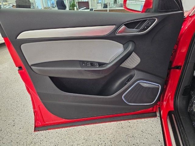 Audi Q3 quattro 4dr Prestige 2016