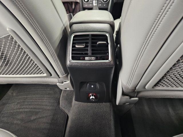 Audi Q3 quattro 4dr Prestige 2016