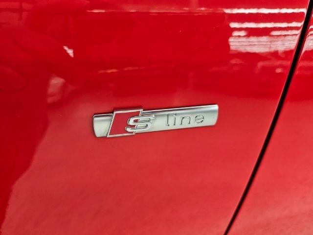 Audi Q3 quattro 4dr Prestige 2016