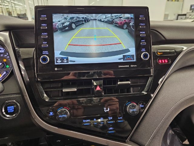 Toyota Camry Hybrid SE Nightshade CVT (Natl) 2023