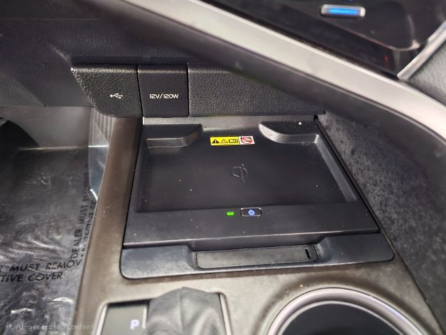 Toyota Camry Hybrid SE Nightshade CVT (Natl) 2023