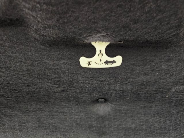 Toyota Camry Hybrid SE Nightshade CVT (Natl) 2023