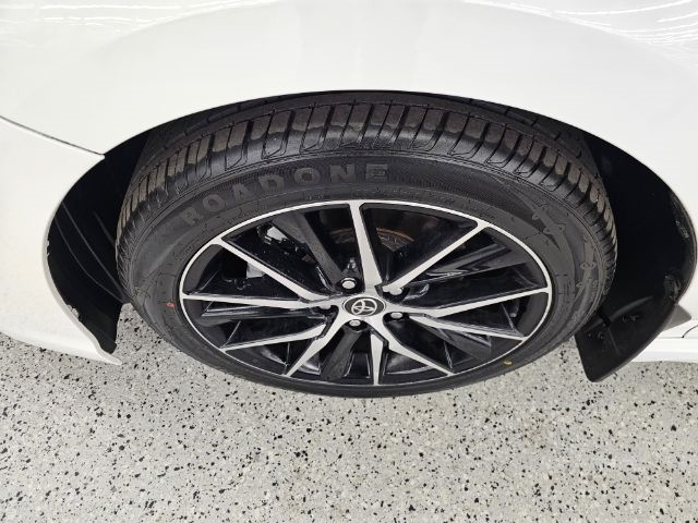 Toyota Camry Hybrid SE Nightshade CVT (Natl) 2023